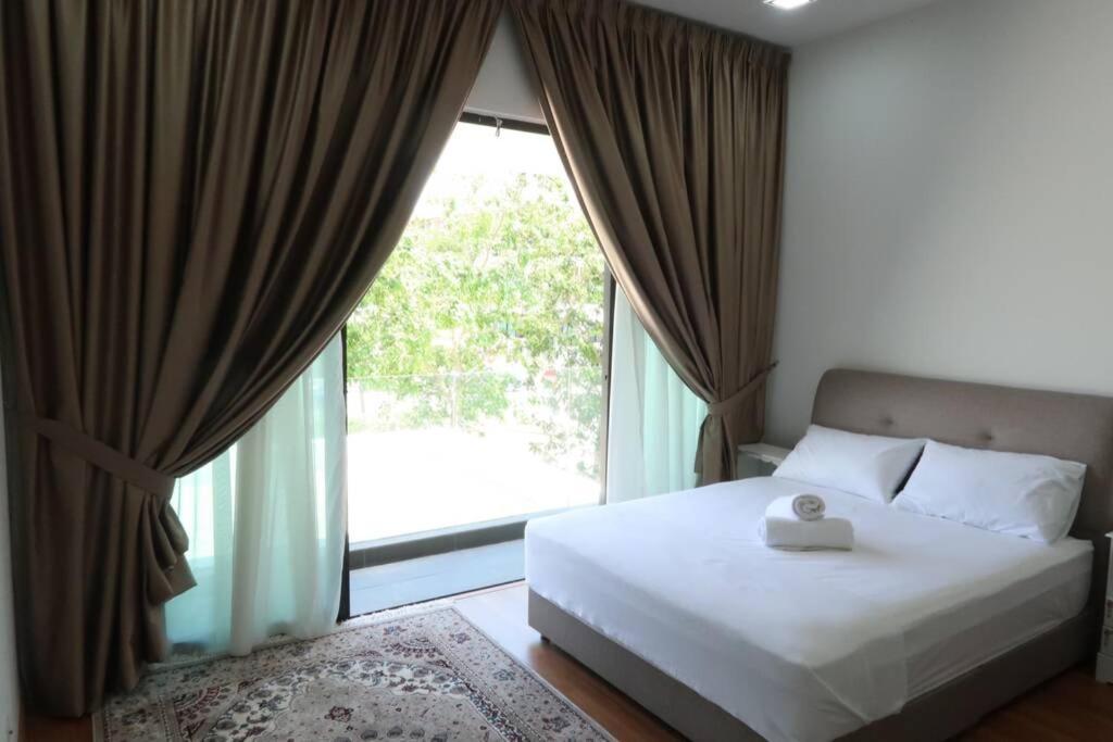 Promo Private Luxurious Nilai Vacation Home Exterior foto